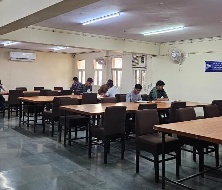 Deshbandhu College Academic photo 6